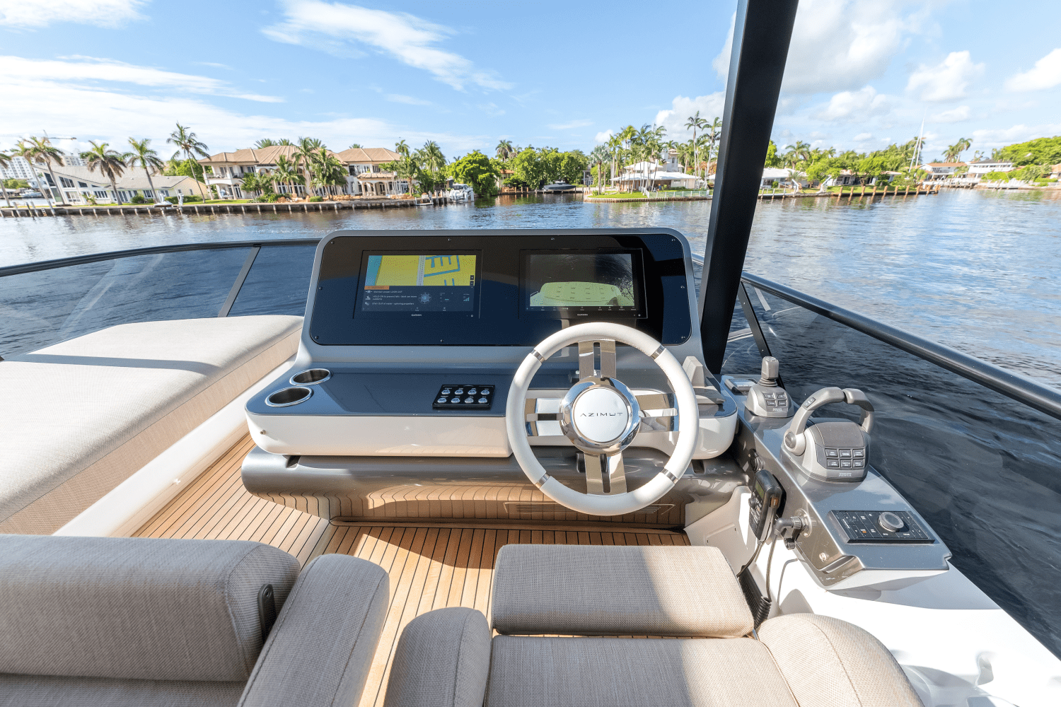 Slide: The Image of Azimut Fly 68 2025 - 59