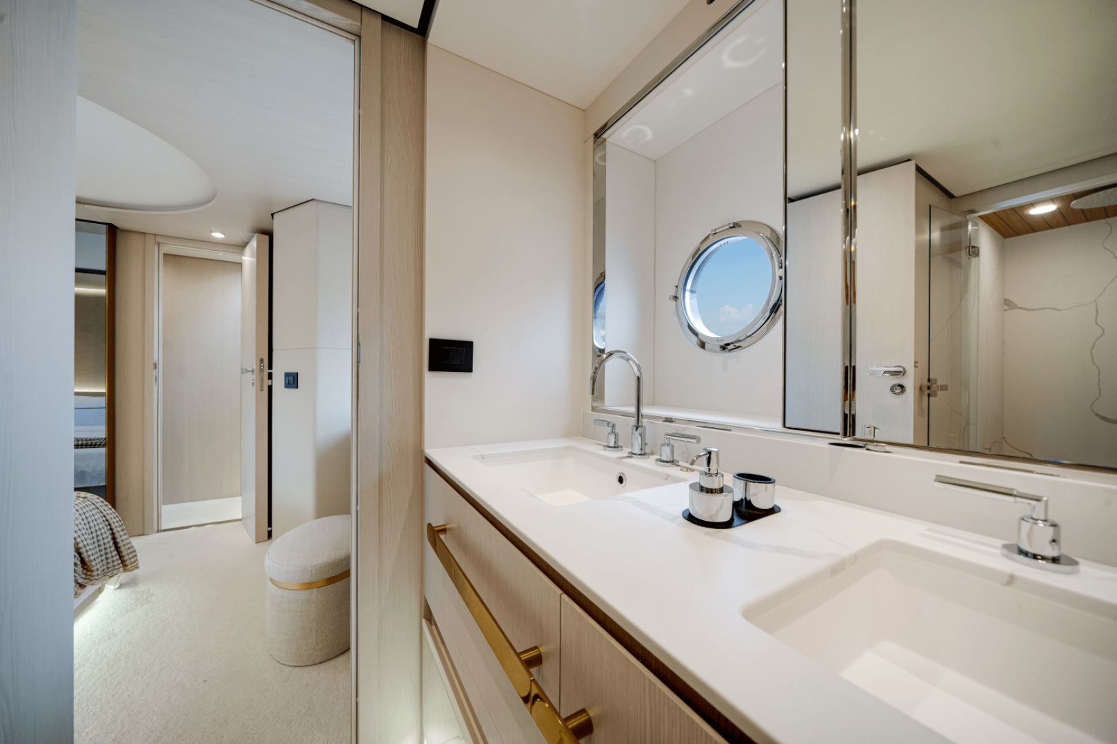 Slide: The Image of Azimut Fly 78 2026 - 5506506