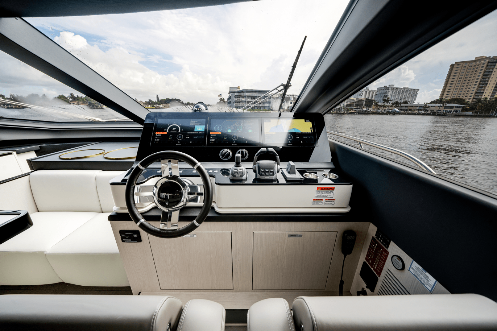 Slide: The Image of Azimut Fly 78 2026 - 5506520