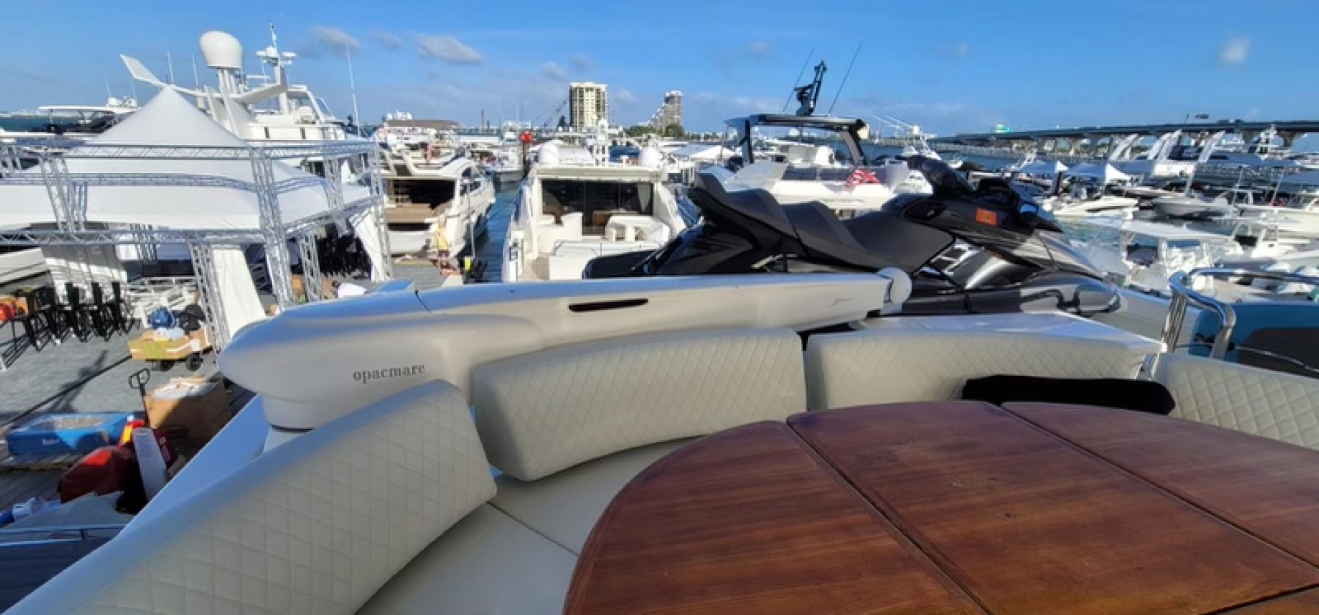 Slide: The Image of Azimut Flybridge 2008 - 3210821