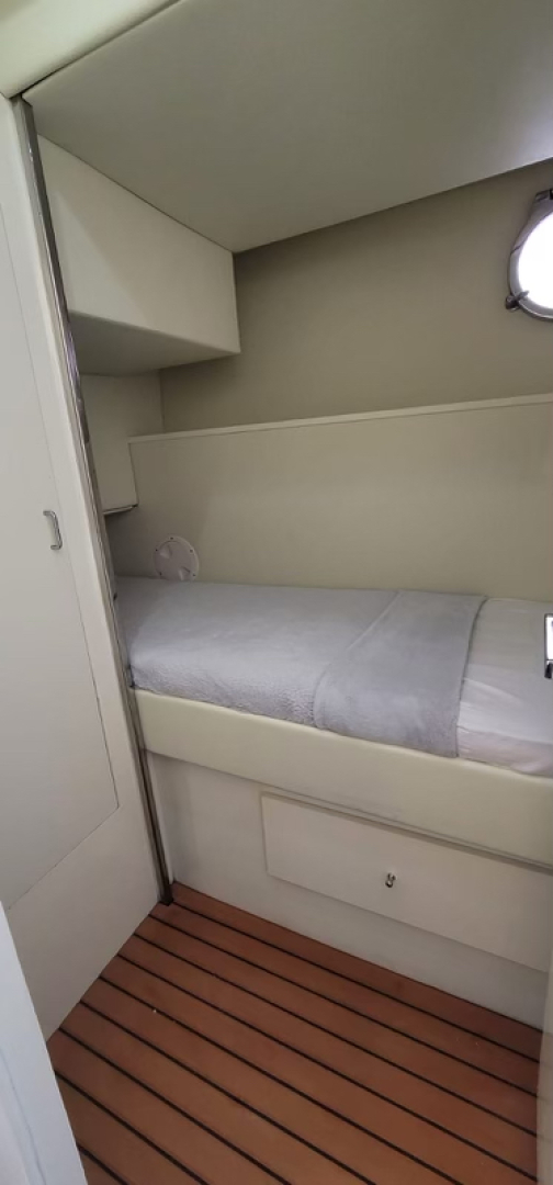 Slide: The Image of Azimut Flybridge 2008 - 3210849