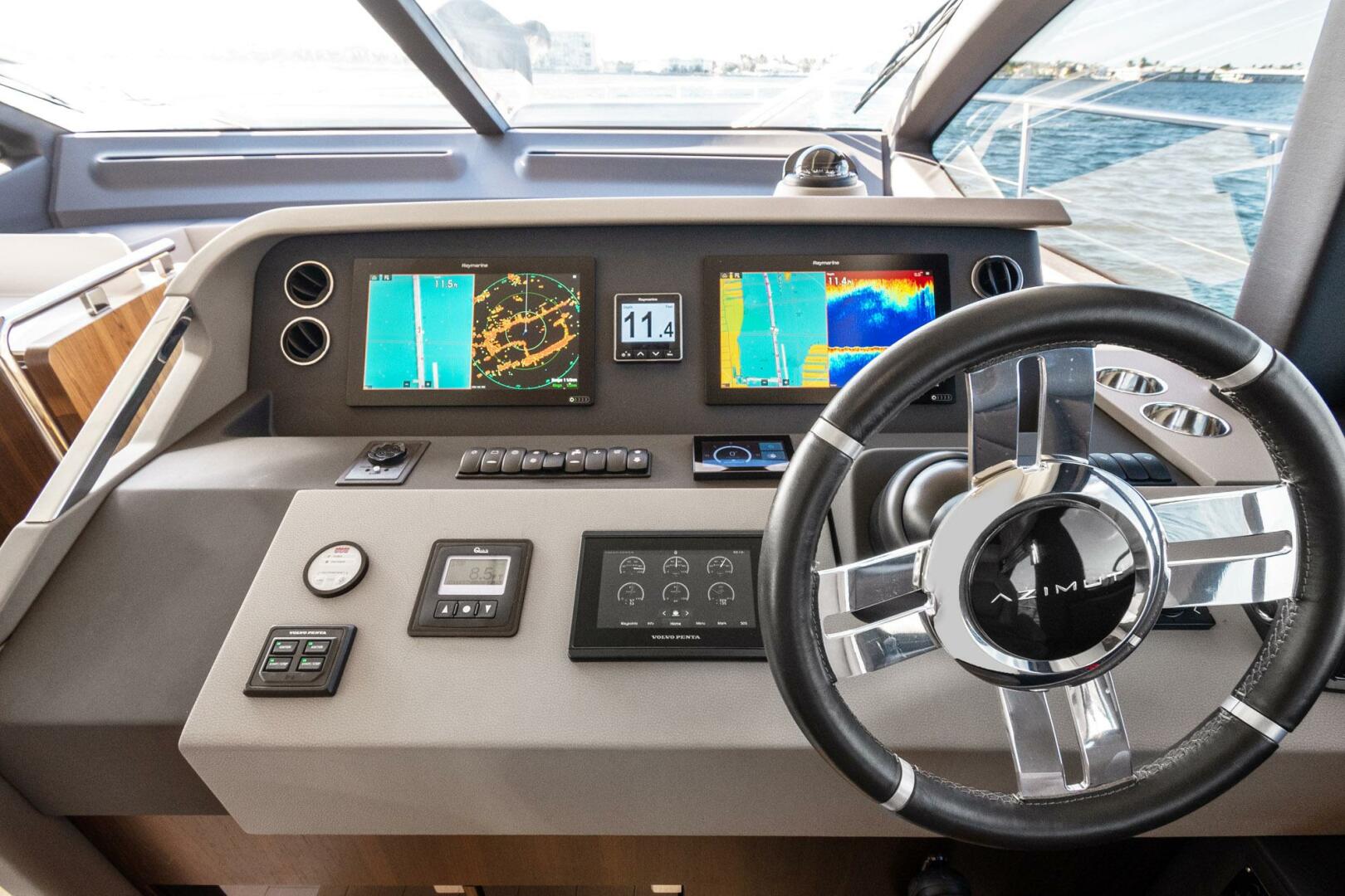 Slide: The Image of Azimut Flybridge 2019 - 5129627