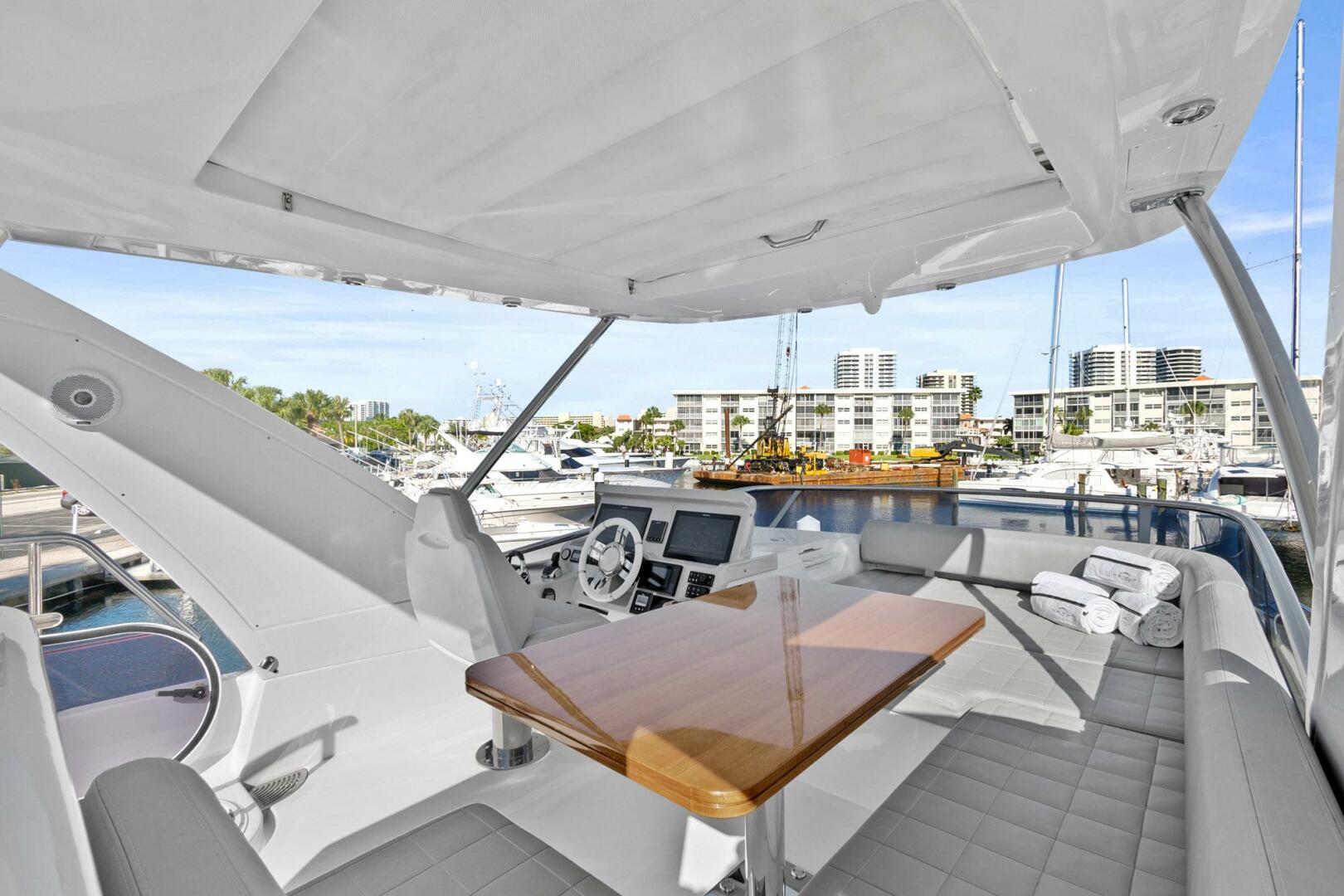 Slide: The Image of Azimut Flybridge 2019 - 5129653