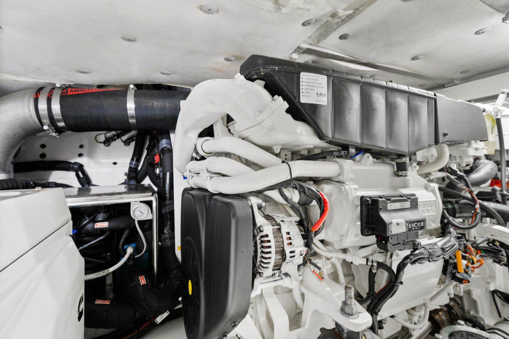 Slide: The Image of Azimut Flybridge 2019 - 5129663