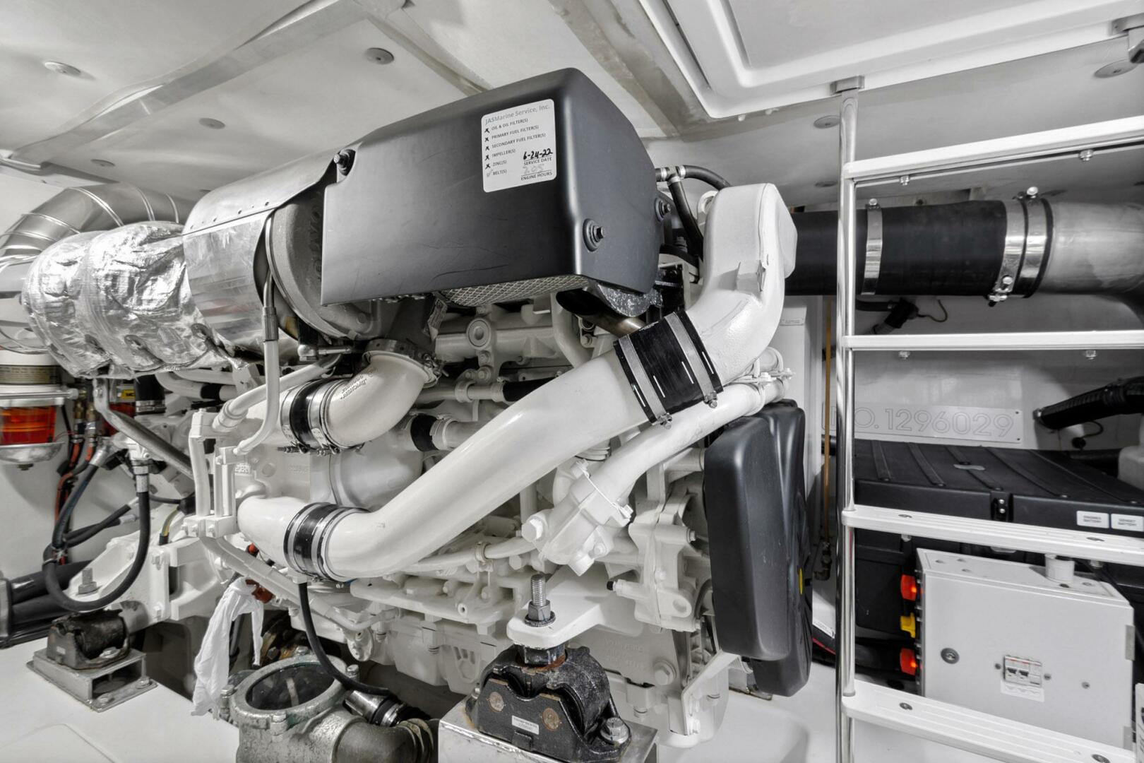Slide: The Image of Azimut Flybridge 2019 - 5129666