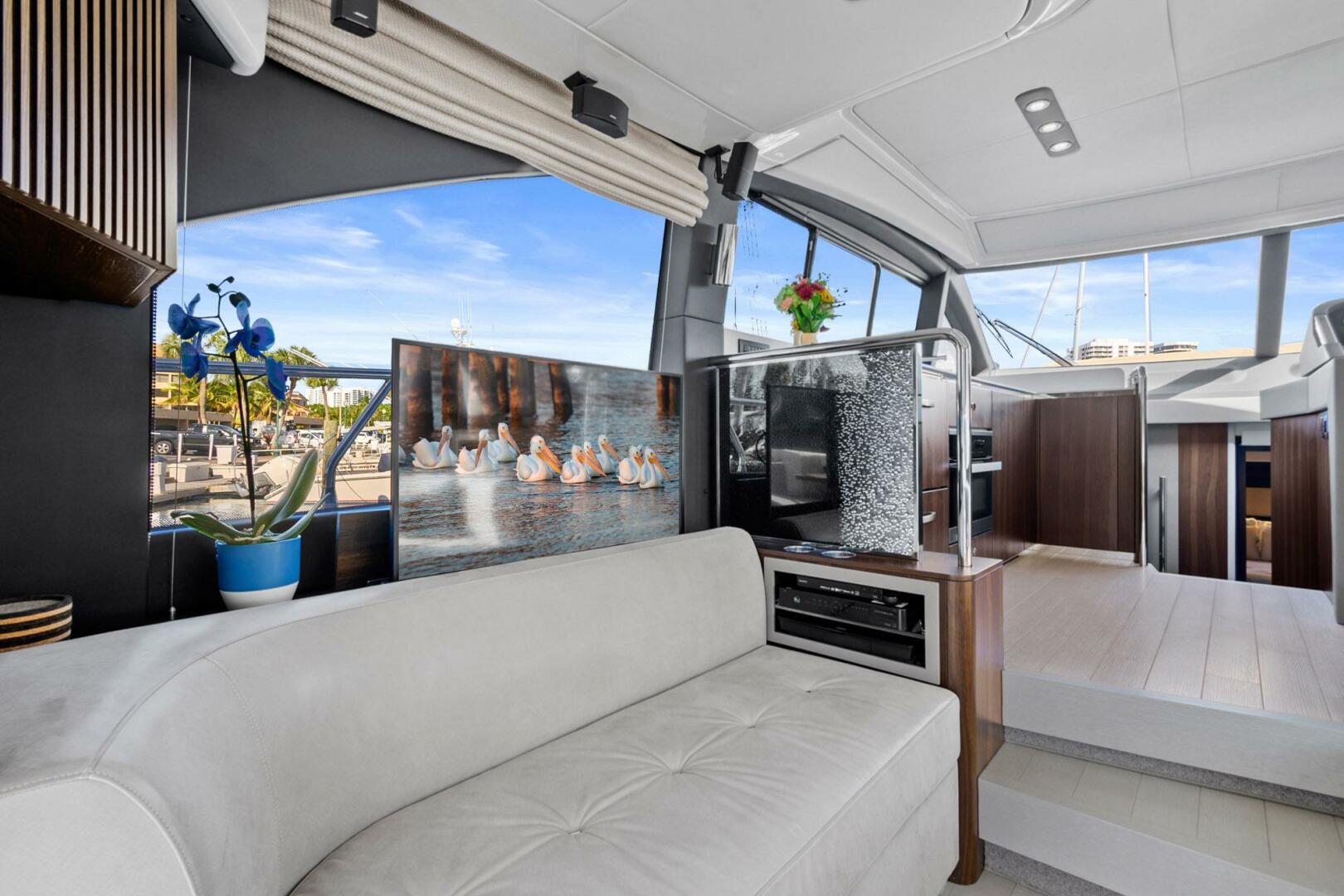 Slide: The Image of Azimut Flybridge 2019 - 5129617