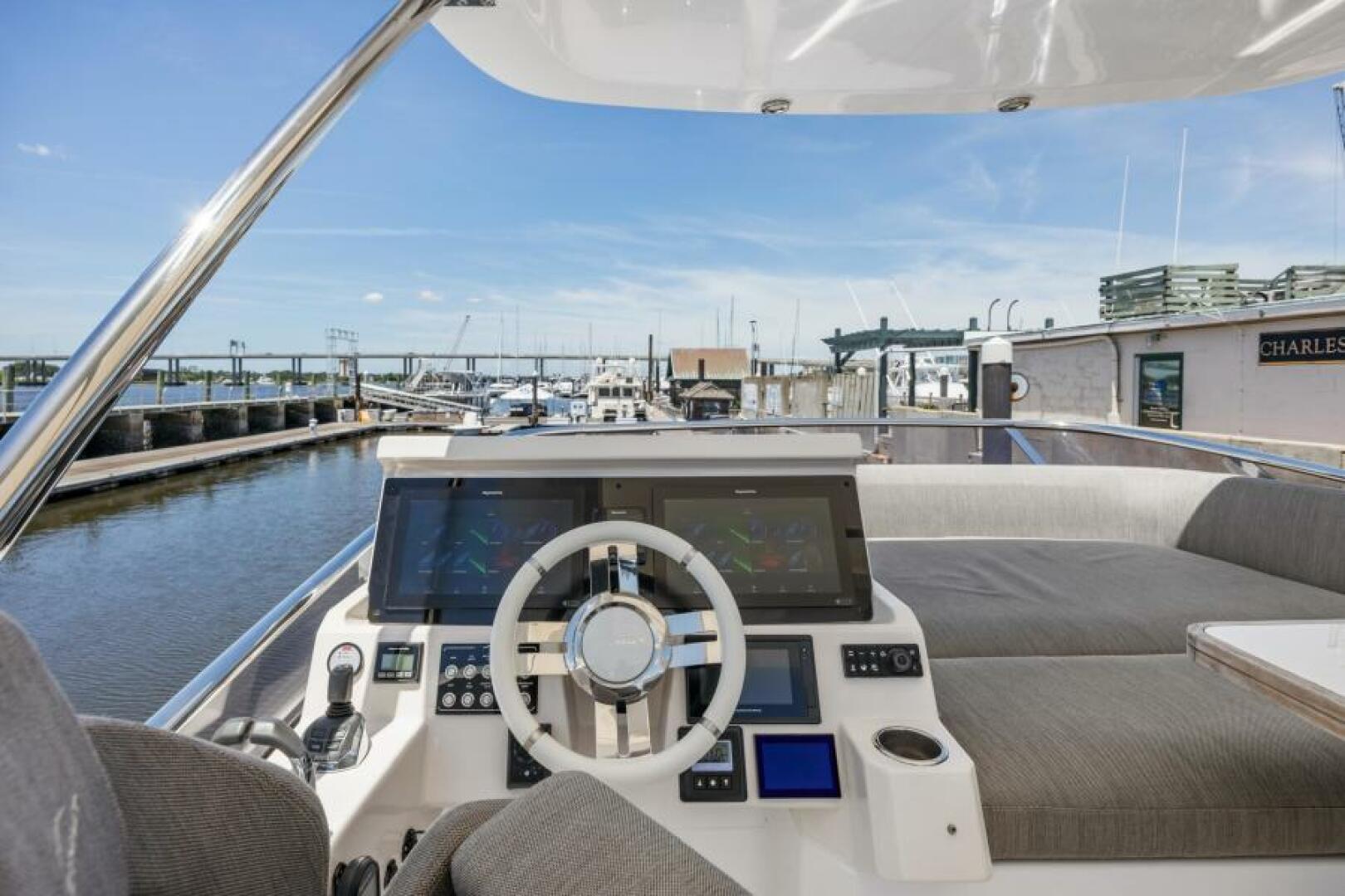 Slide: The Image of Azimut 50 - True North - Flybridge Helm 2021 Azimut 50 Flybridge Motoryacht - True North - 4737008