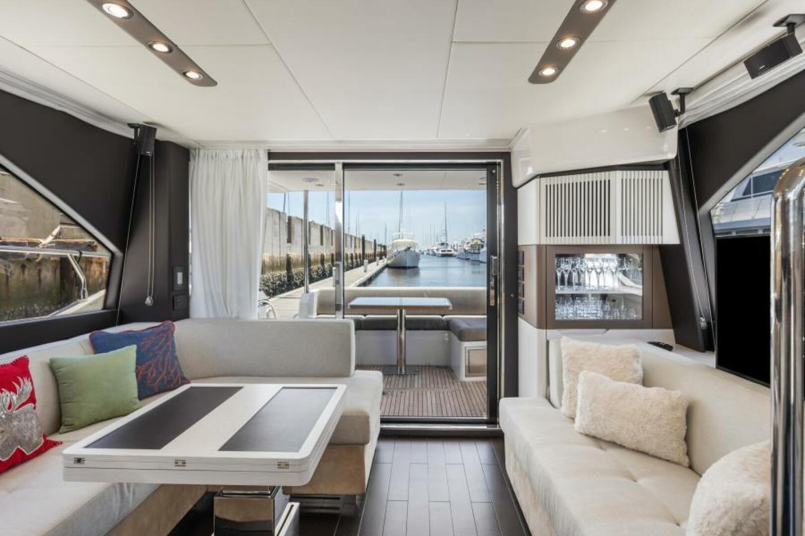 Slide: The Image of Azimut 50 - True North - Salon 2021 Azimut 50 Flybridge Motoryacht - True North - 4737010