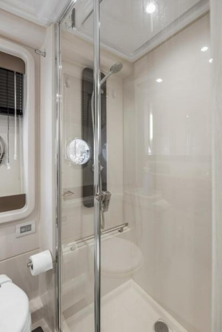 Slide: The Image of Azimut 50 - True North - Head 2021 Azimut 50 Flybridge Motoryacht - True North - 4737025