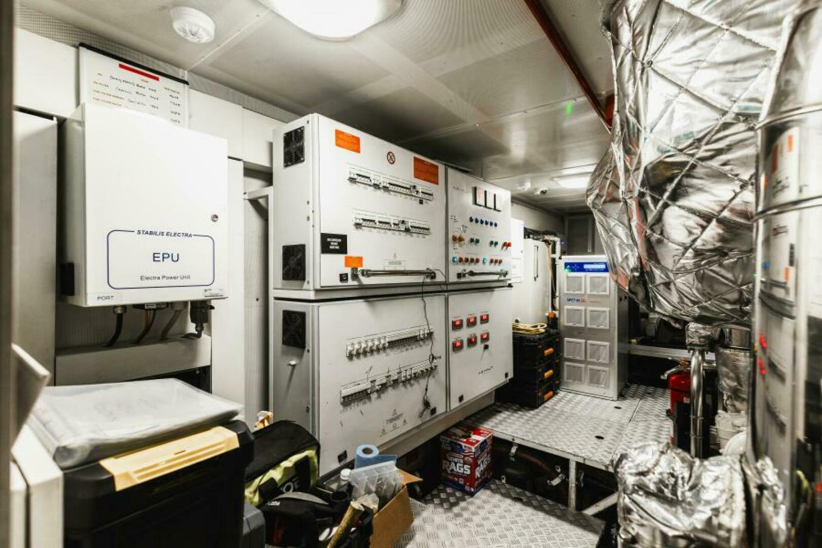 Slide: The Image of Azimut Grande 27 METRI 2019 - 5435376