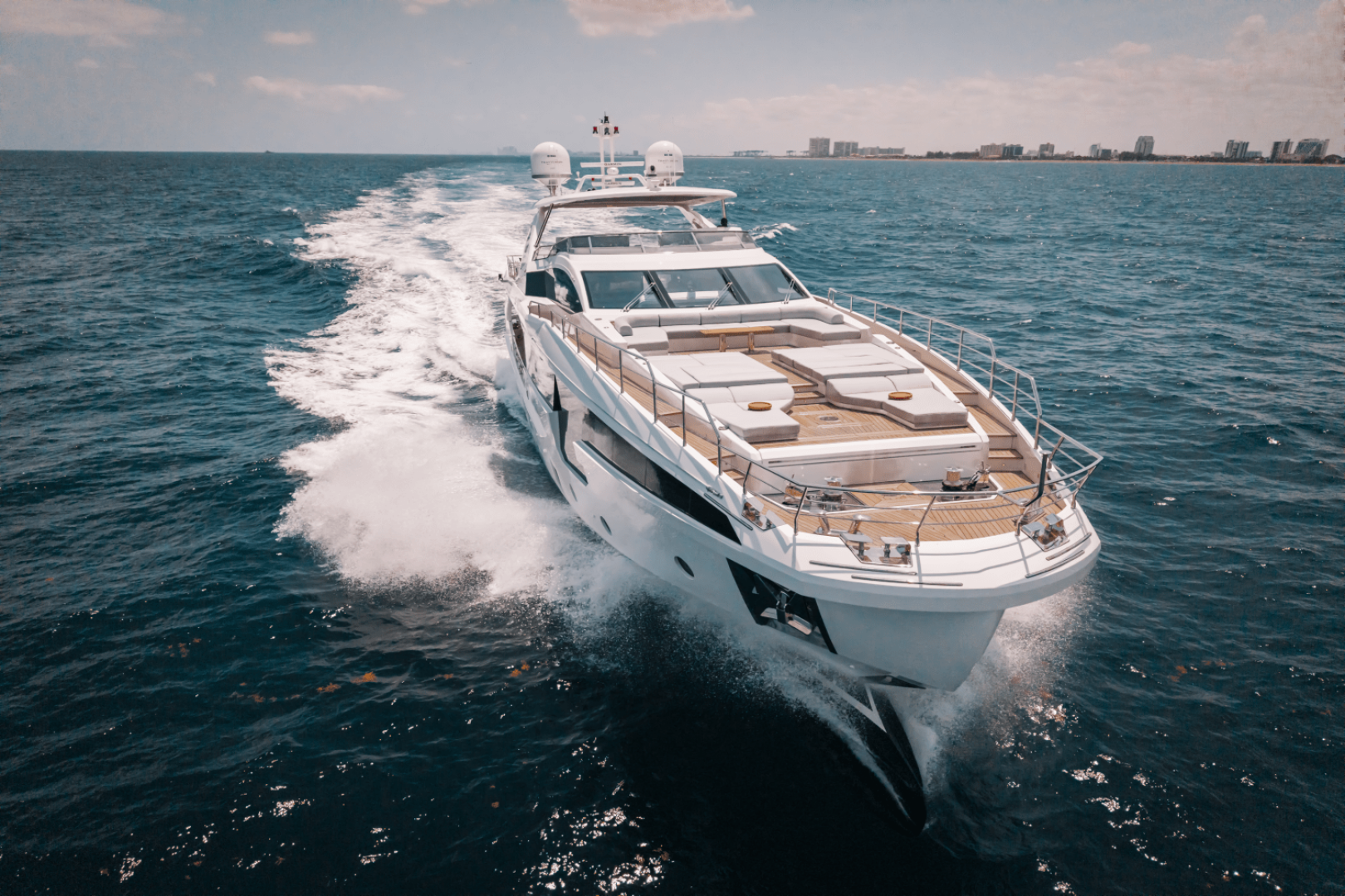 Slide: The Image of Azimut Grande 32M 2025 - 5273802