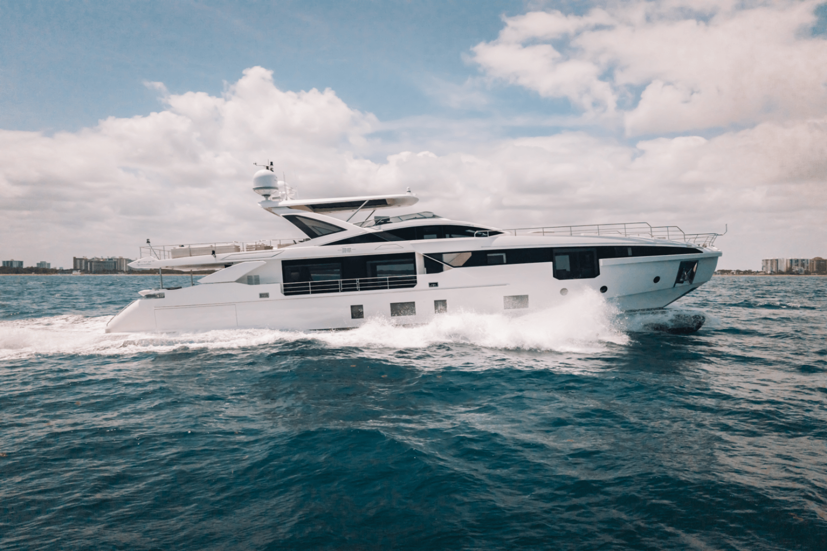 Slide: The Image of Azimut Grande 32M 2025 - 5273804