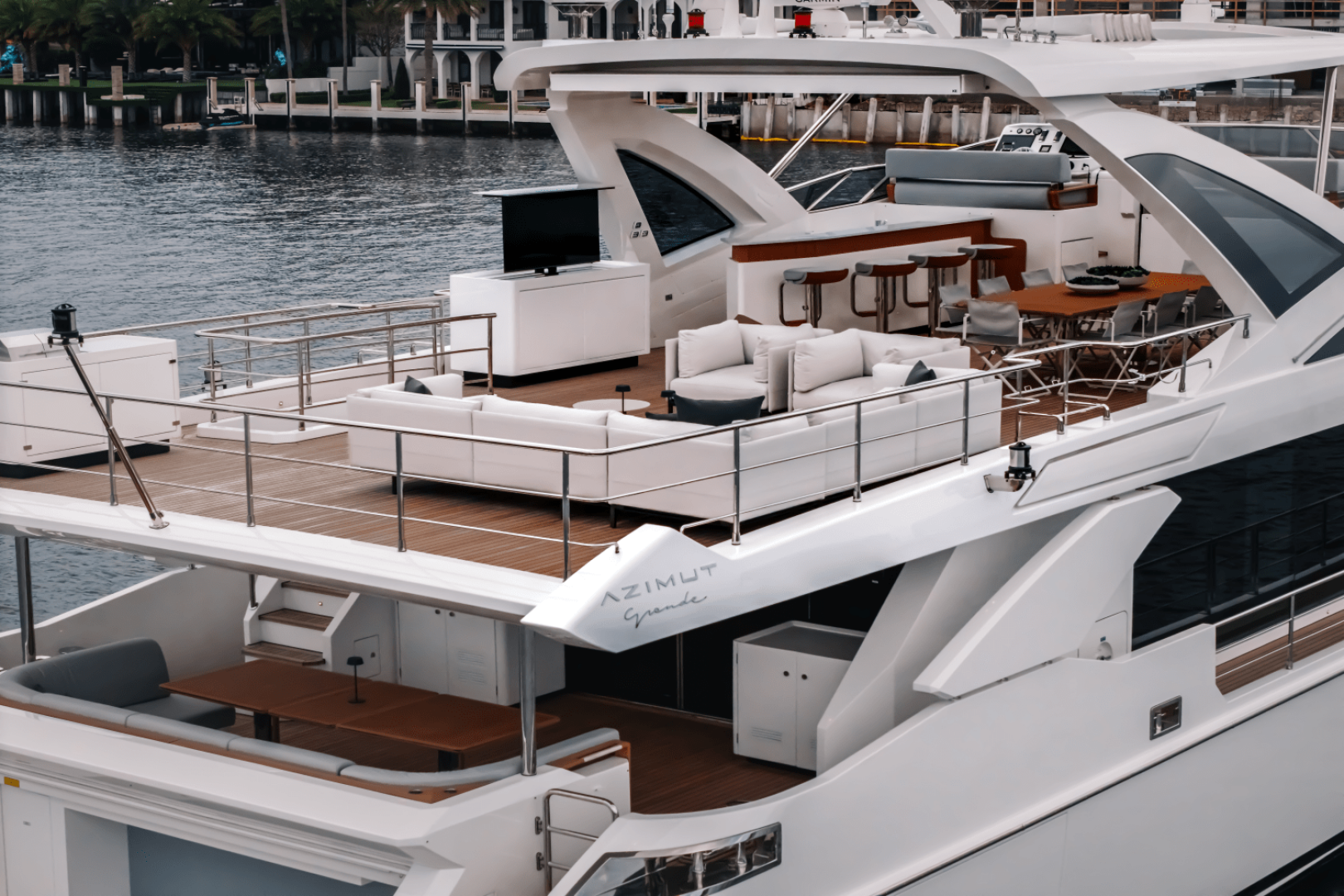 Slide: The Image of Azimut Grande 32M 2025 - 5273817