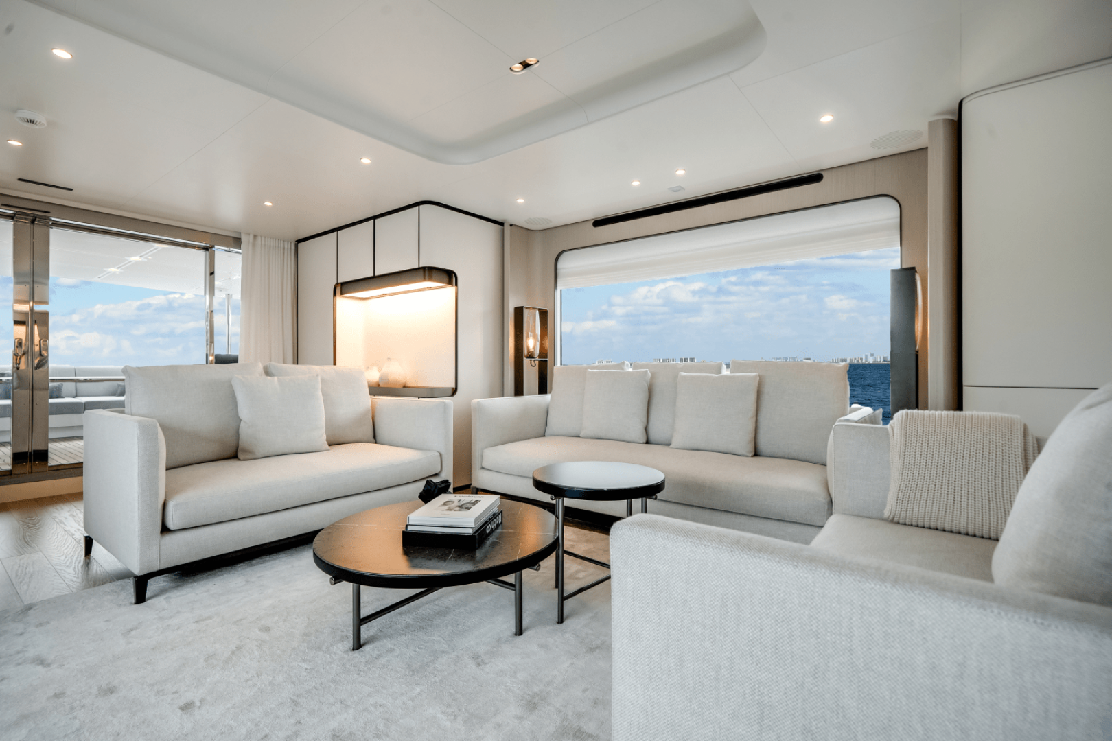 Slide: The Image of Azimut Grande 32M 2025 - 5273828