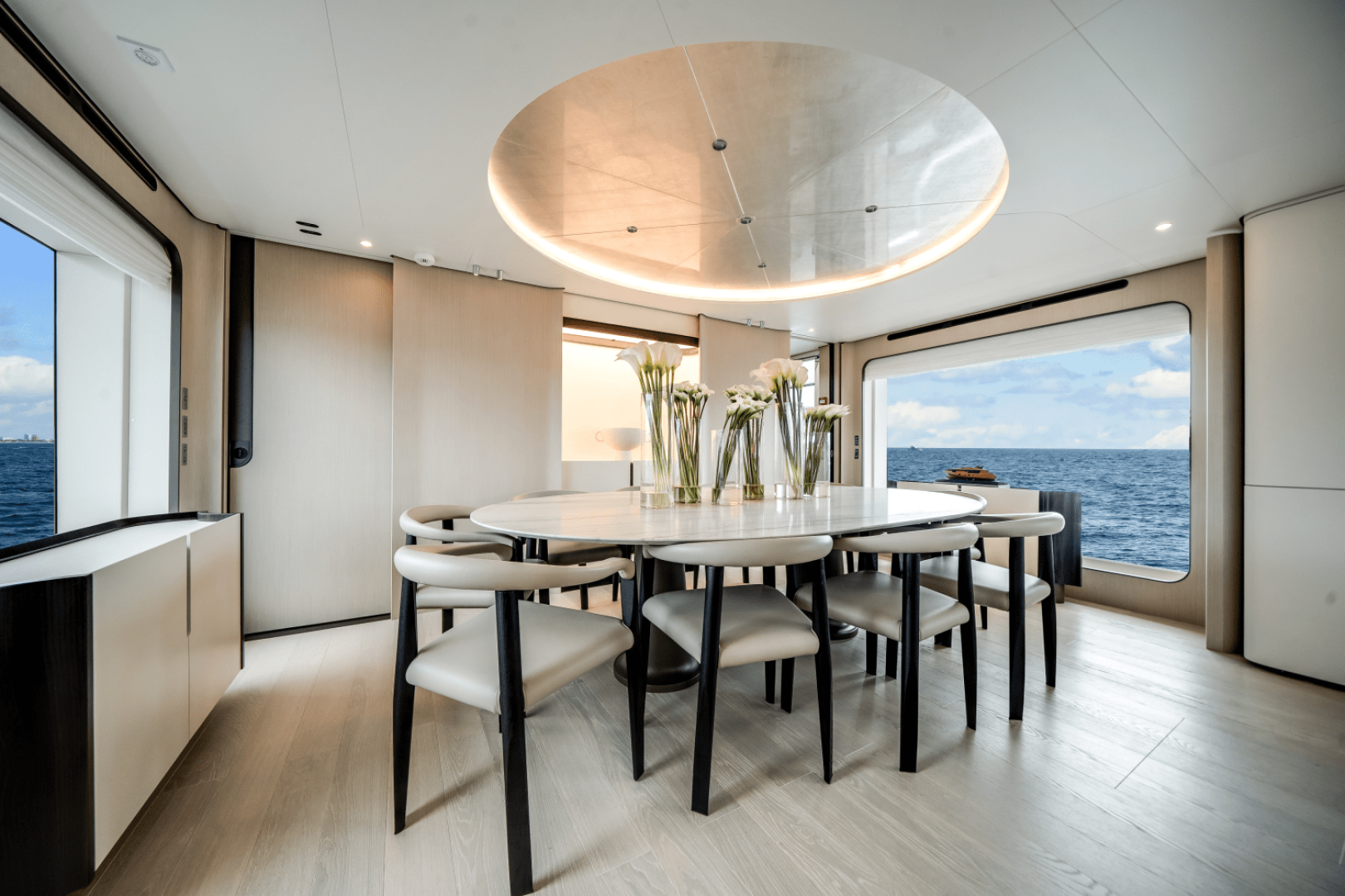 Slide: The Image of Azimut Grande 32M 2025 - 5273830