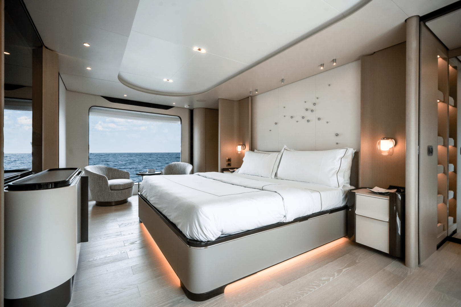 Slide: The Image of Azimut Grande 32M 2025 - 5273843