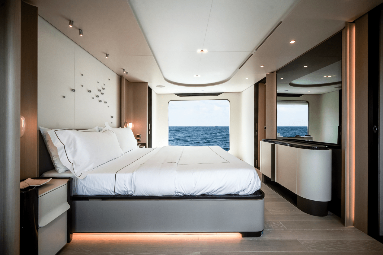 Slide: The Image of Azimut Grande 32M 2025 - 5273845