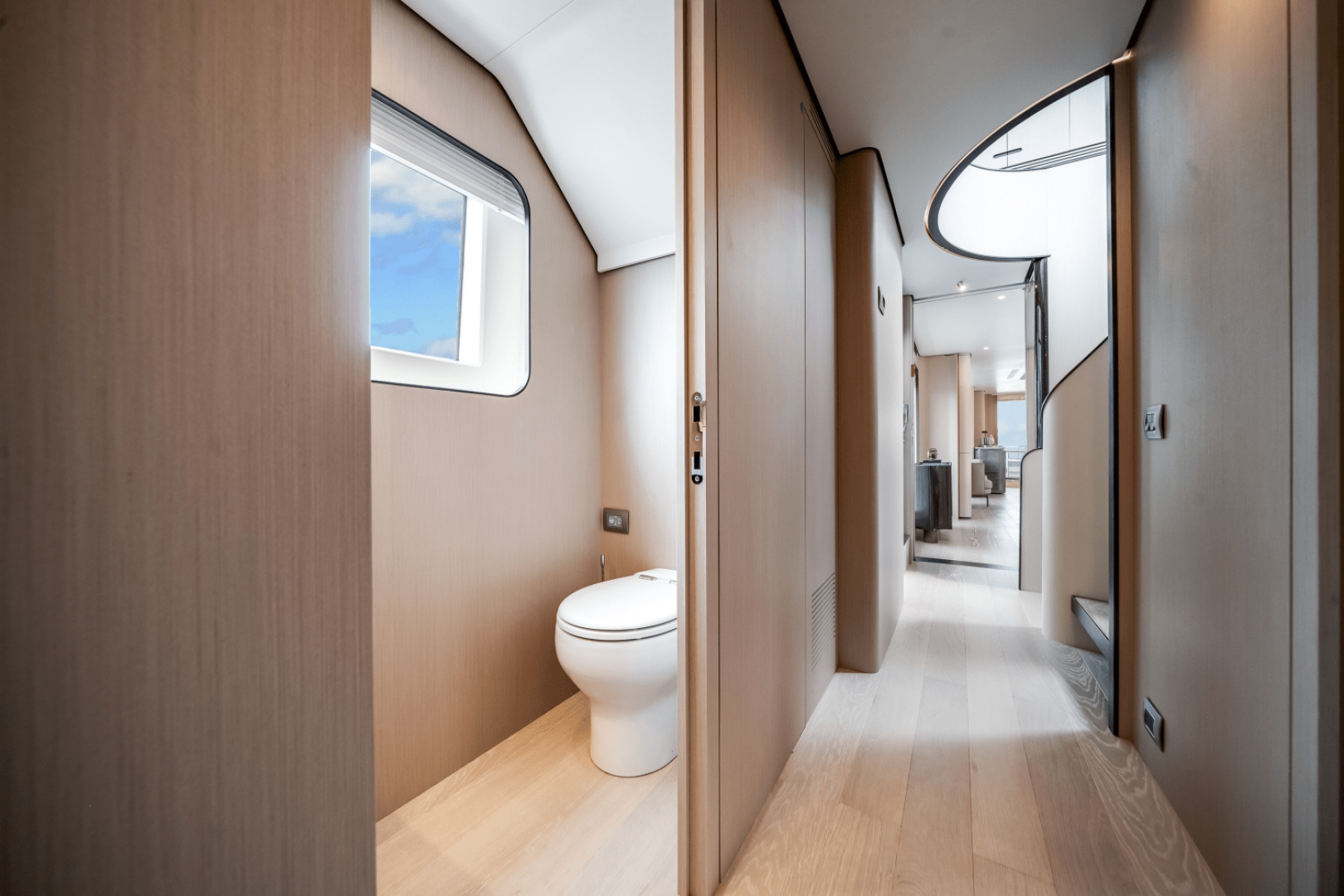 Slide: The Image of Azimut Grande 32M 2025 - 5273852