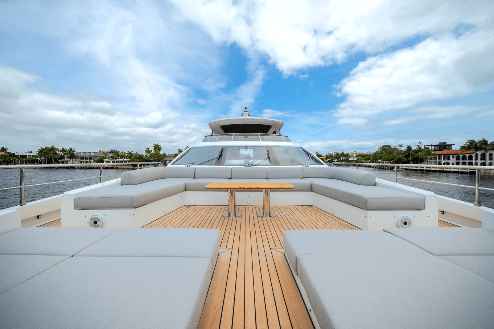 Slide: The Image of Azimut Grande 32M 2025 - 5273865