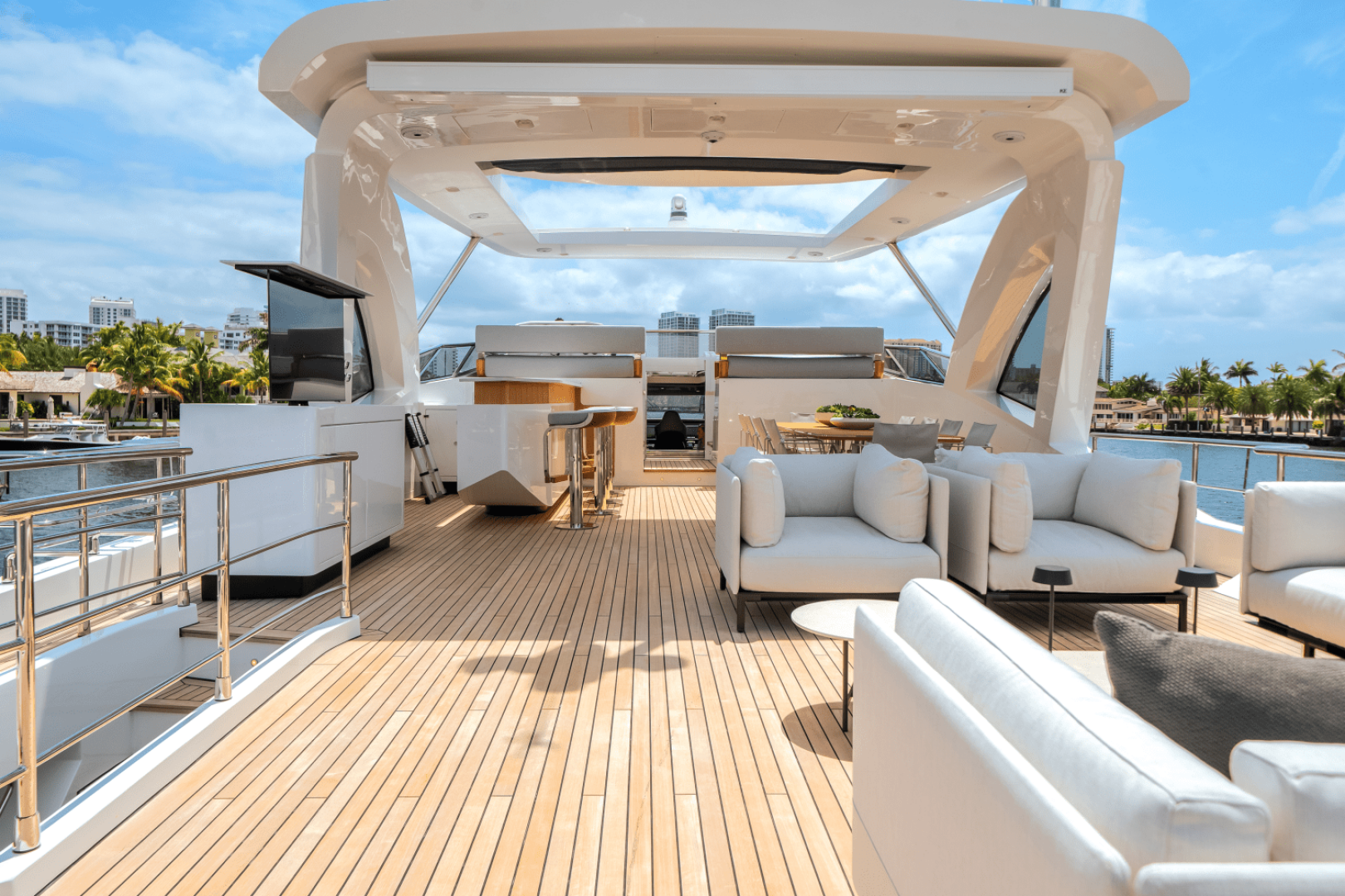 Slide: The Image of Azimut Grande 32M 2025 - 5273866