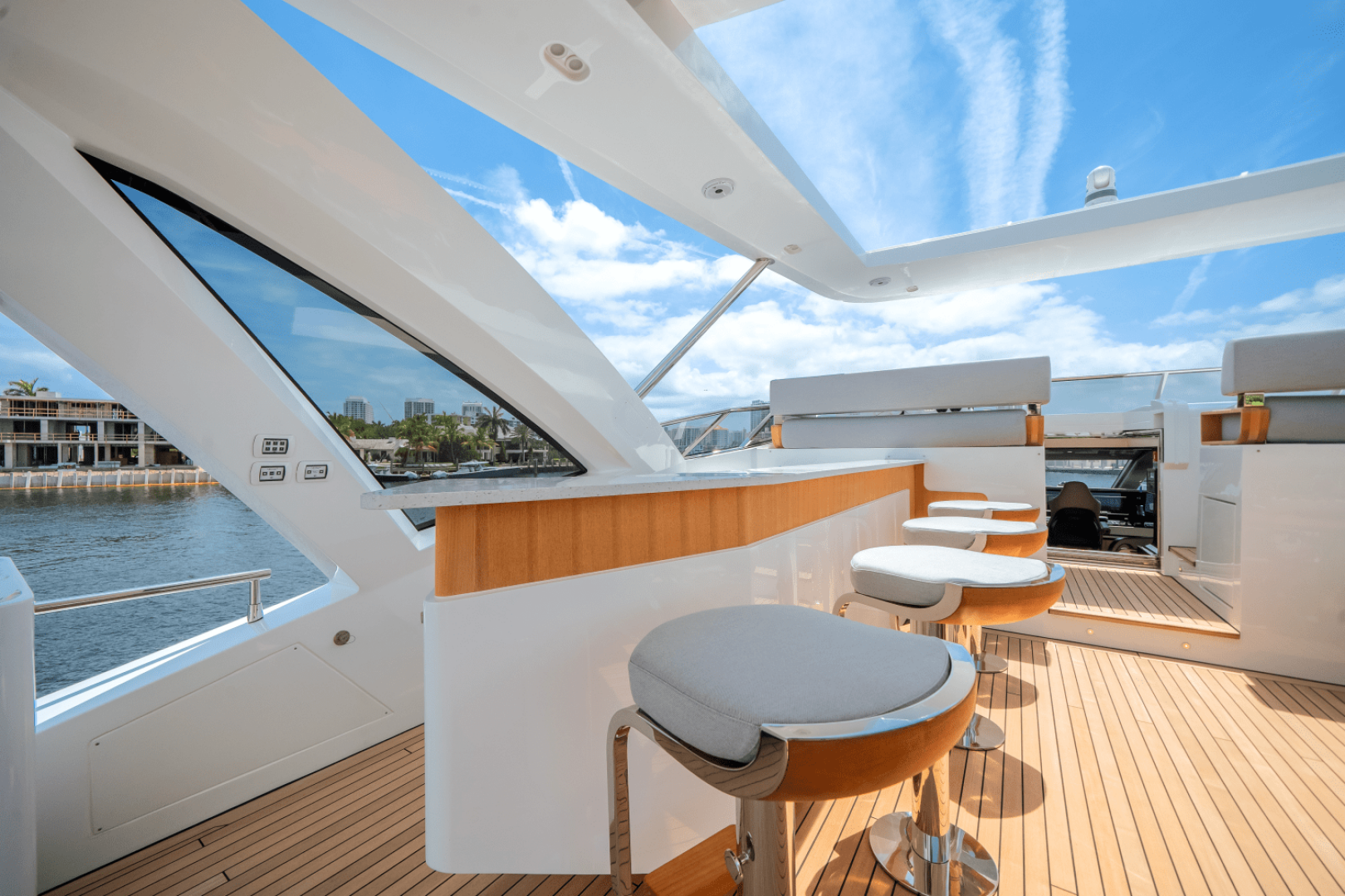 Slide: The Image of Azimut Grande 32M 2025 - 5273871