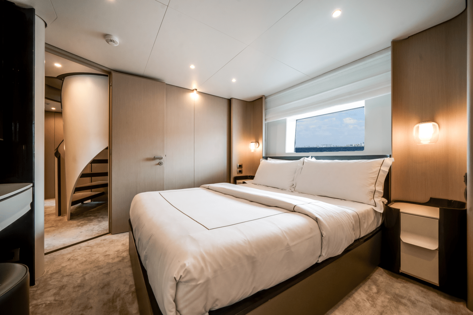 Slide: The Image of Azimut Grande 32M 2025 - 5273885