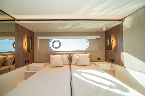 Slide: The Image of Azimut Magellano 25 Metri 2023 - 70