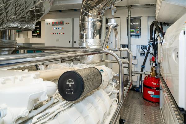 Slide: The Image of Azimut Magellano 25 Metri 2023 - 80