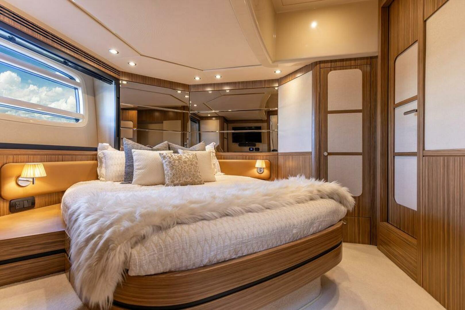 Slide: The Image of Azimut Magellano 53 2017 - 17