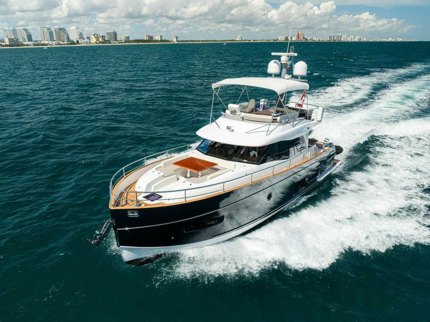 Slide: The Image of Azimut Magellano 53 2017 - 31