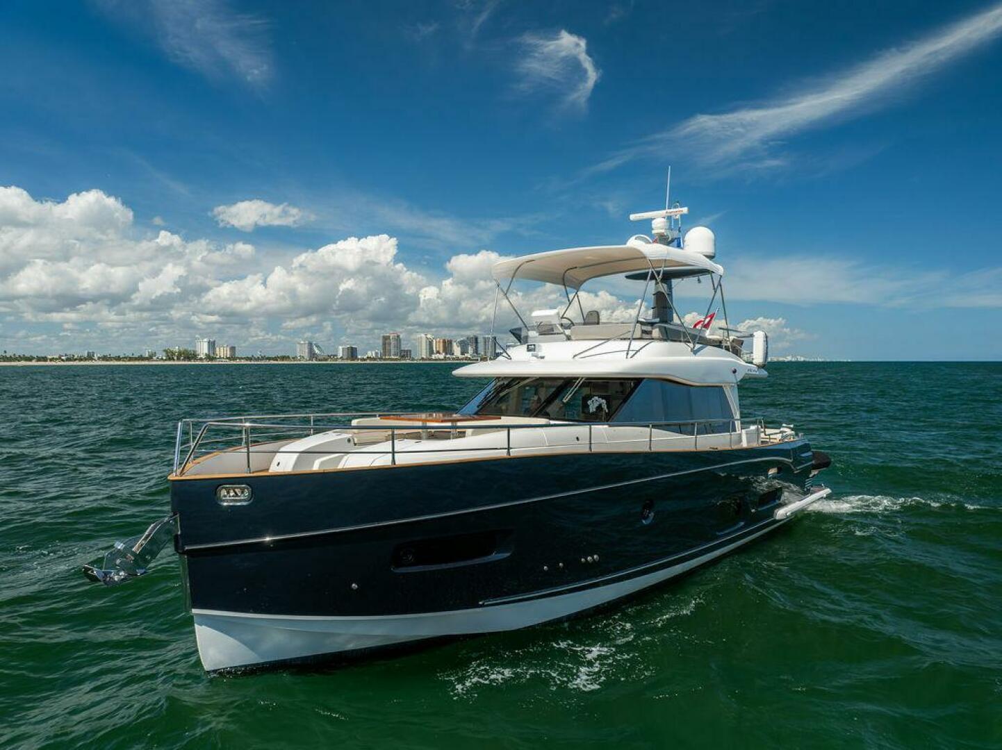 Slide: The Image of Azimut Magellano 53 2017 - 32