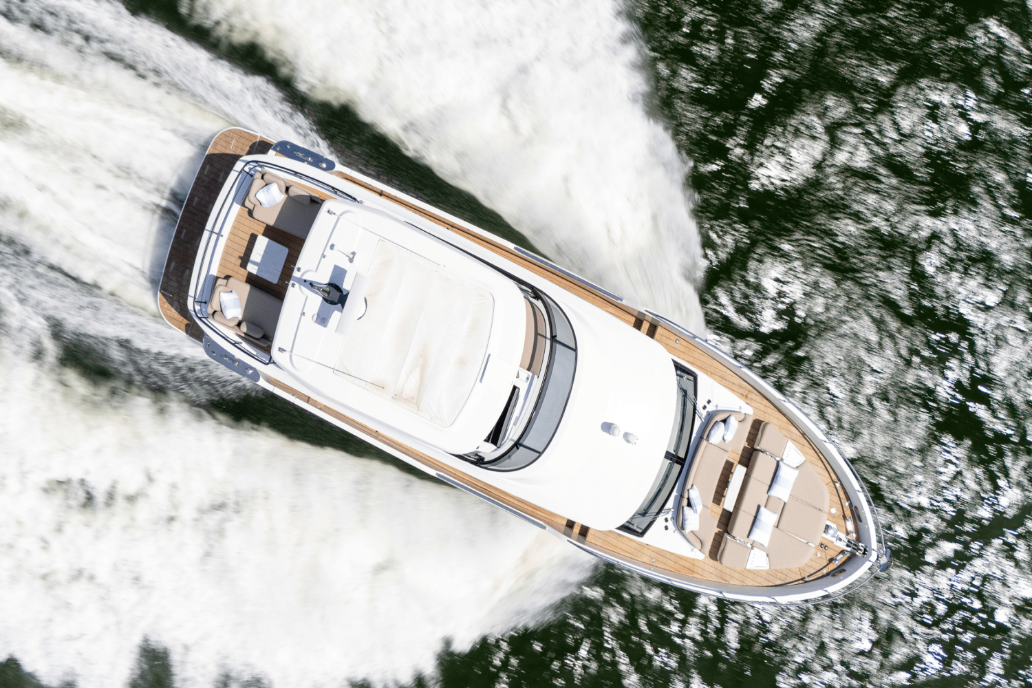 Slide: The Image of Azimut Magellano 60 2025 - 11