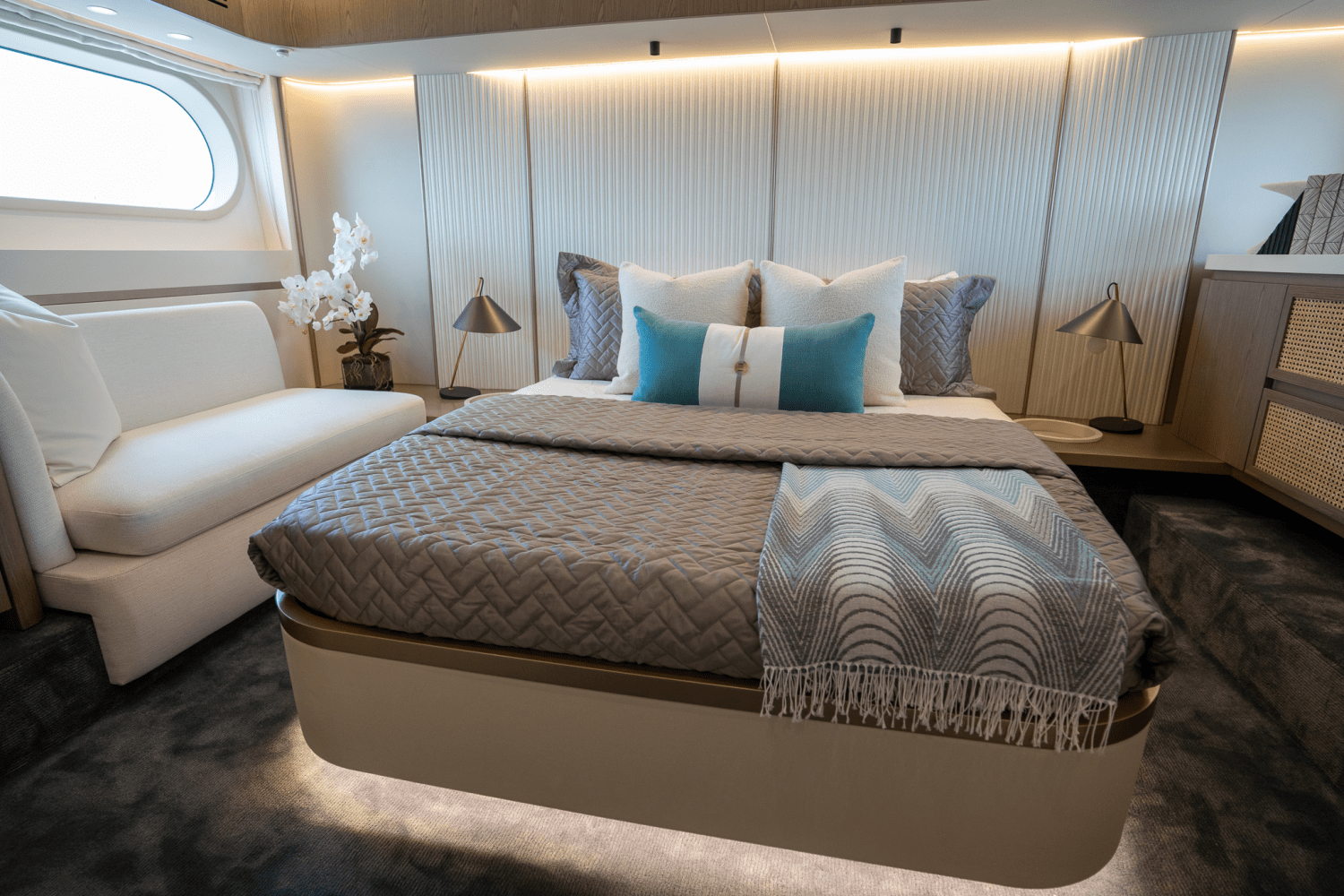 Slide: The Image of Azimut Magellano 60 2025 - 19