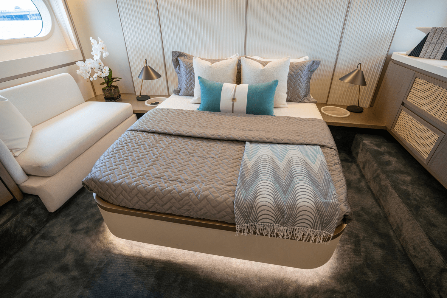 Slide: The Image of Azimut Magellano 60 2025 - 20
