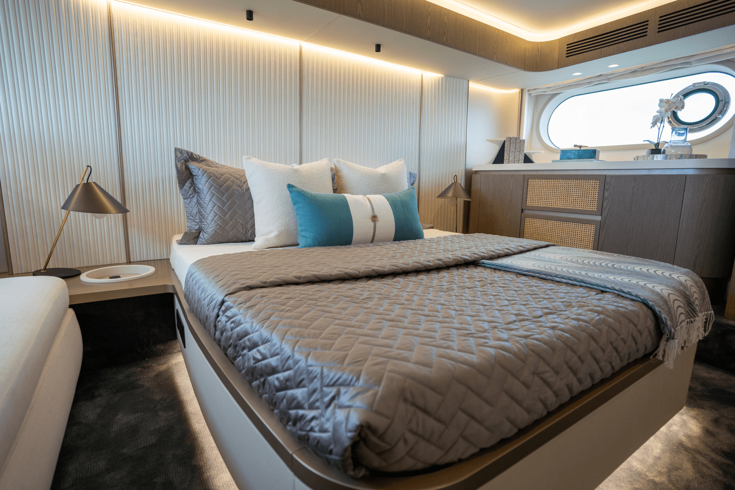 Slide: The Image of Azimut Magellano 60 2025 - 22