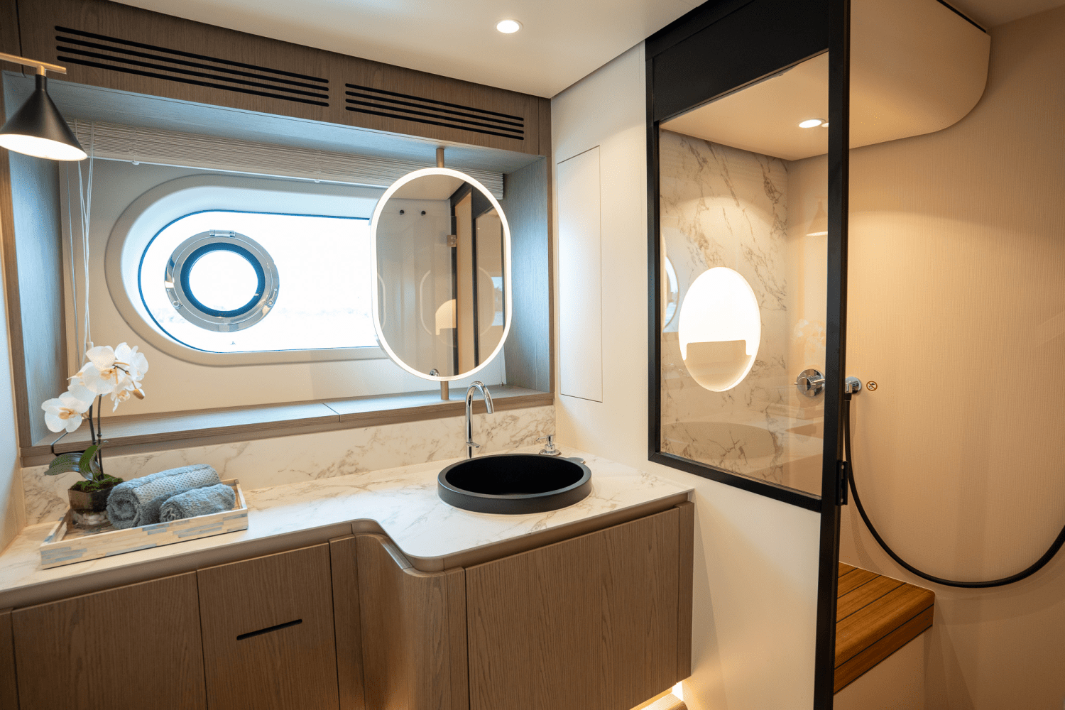 Slide: The Image of Azimut Magellano 60 2025 - 29