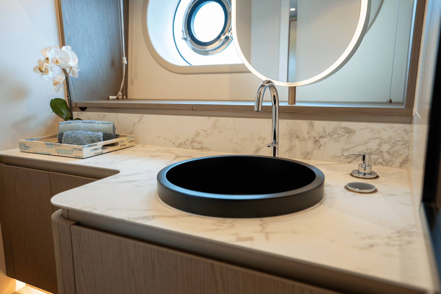 Slide: The Image of Azimut Magellano 60 2025 - 31
