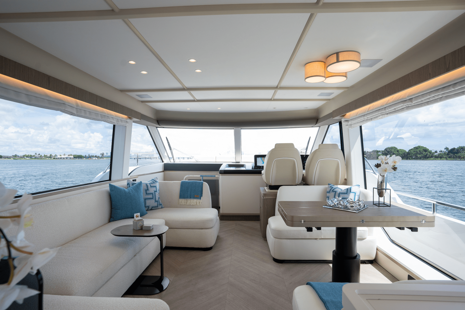 Slide: The Image of Azimut Magellano 60 2025 - 41