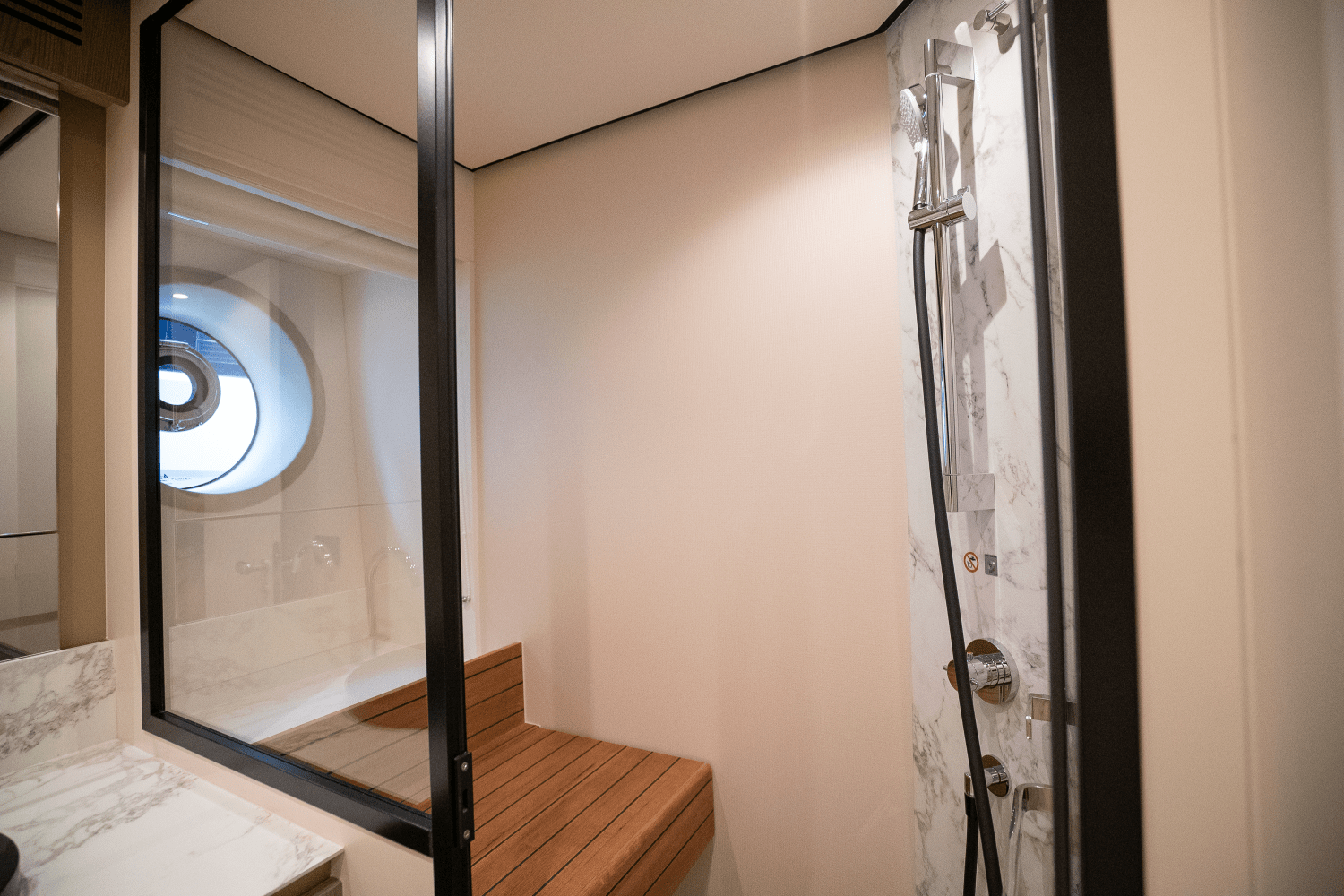 Slide: The Image of Azimut Magellano 60 2025 - 45