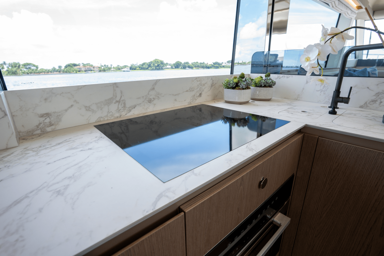 Slide: The Image of Azimut Magellano 60 2025 - 46