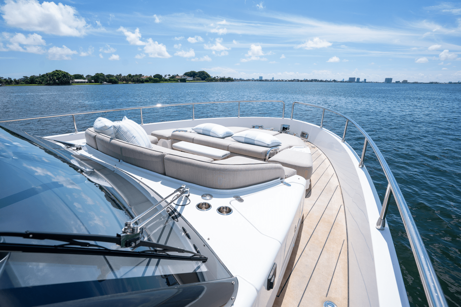 Slide: The Image of Azimut Magellano 60 2025 - 53