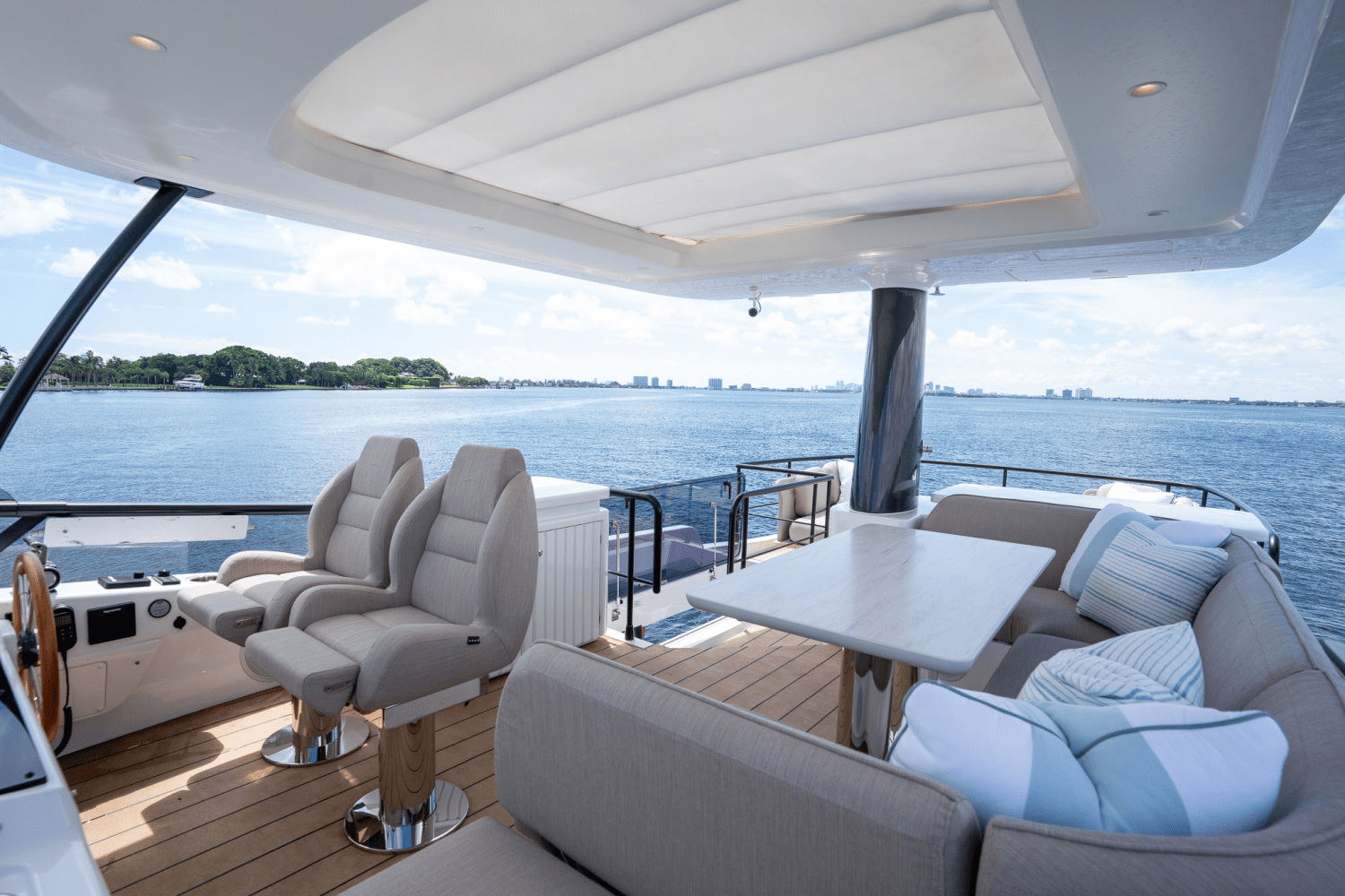 Slide: The Image of Azimut Magellano 60 2025 - 63