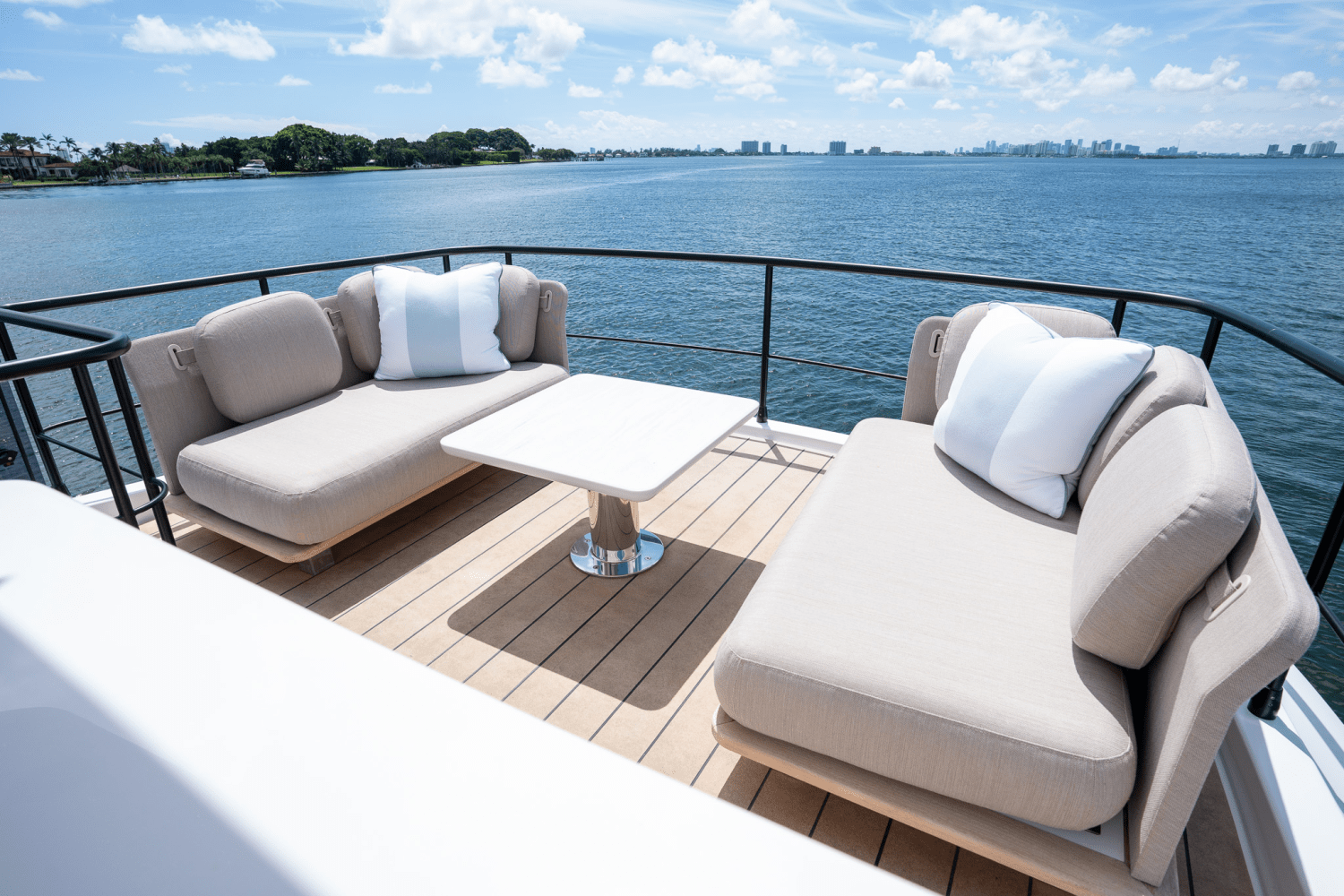 Slide: The Image of Azimut Magellano 60 2025 - 64