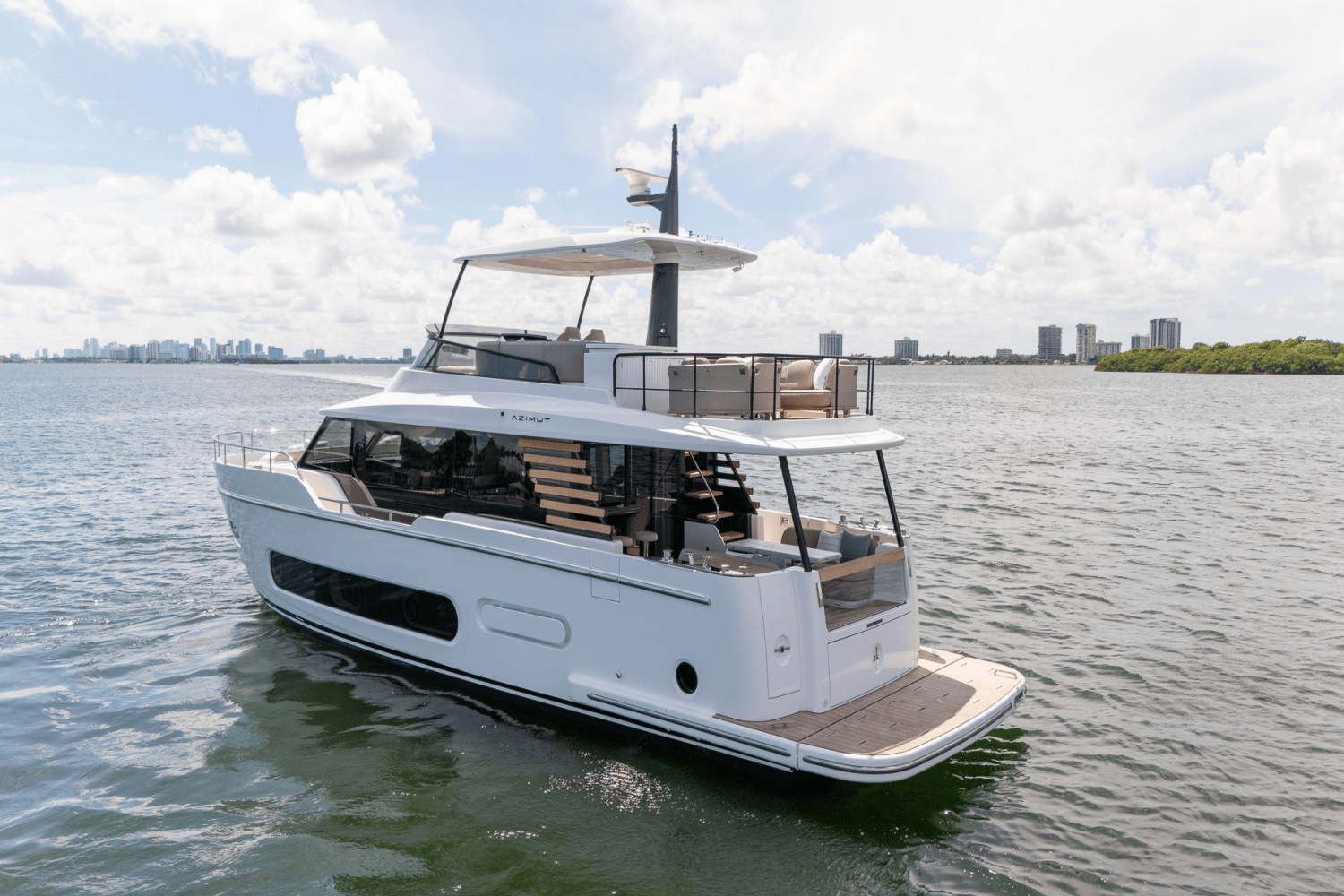Slide: The Image of Azimut Magellano 60 2025 - 9