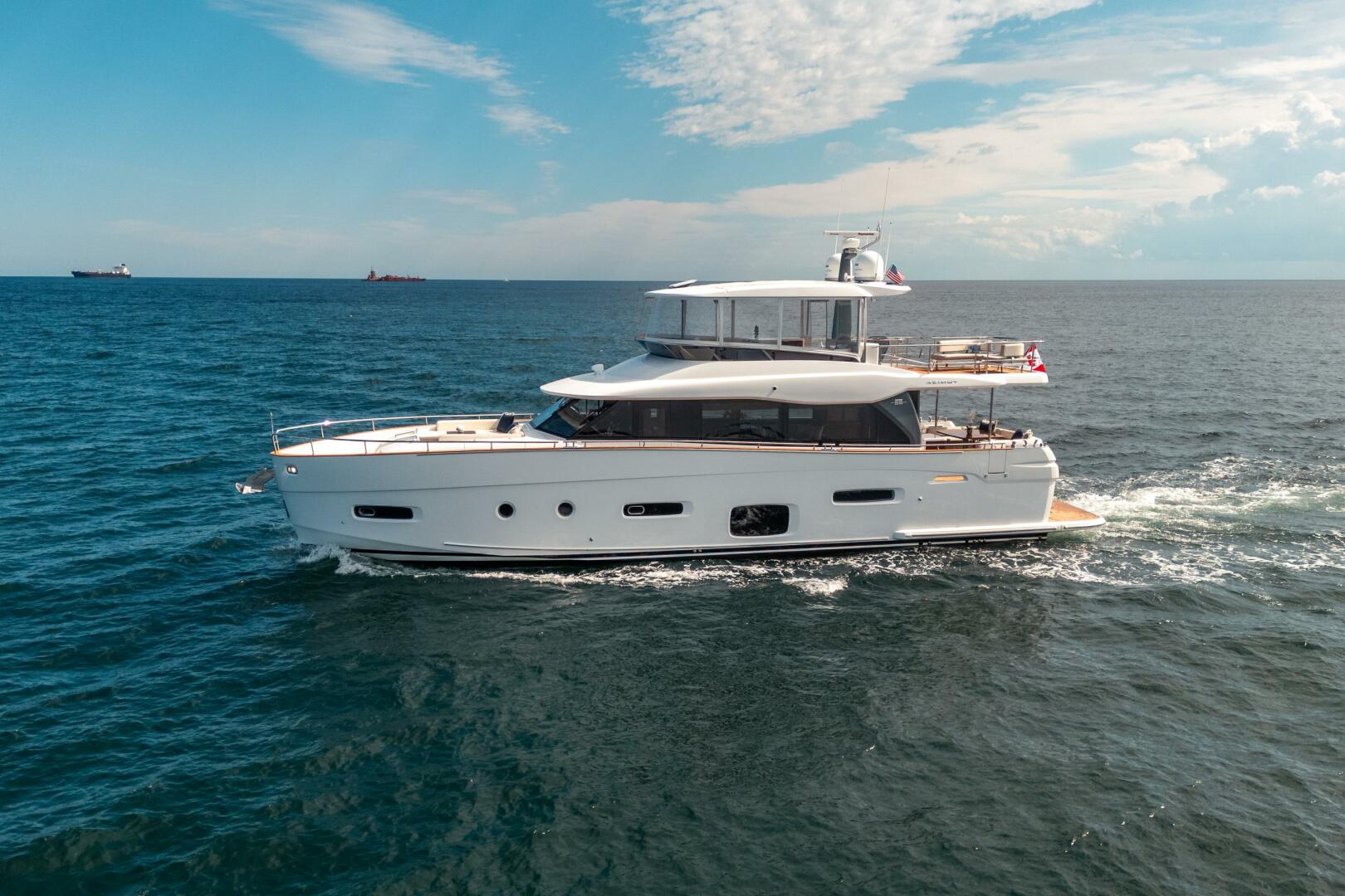 Slide: The Image of Azimut Magellano 66 2018 - 0