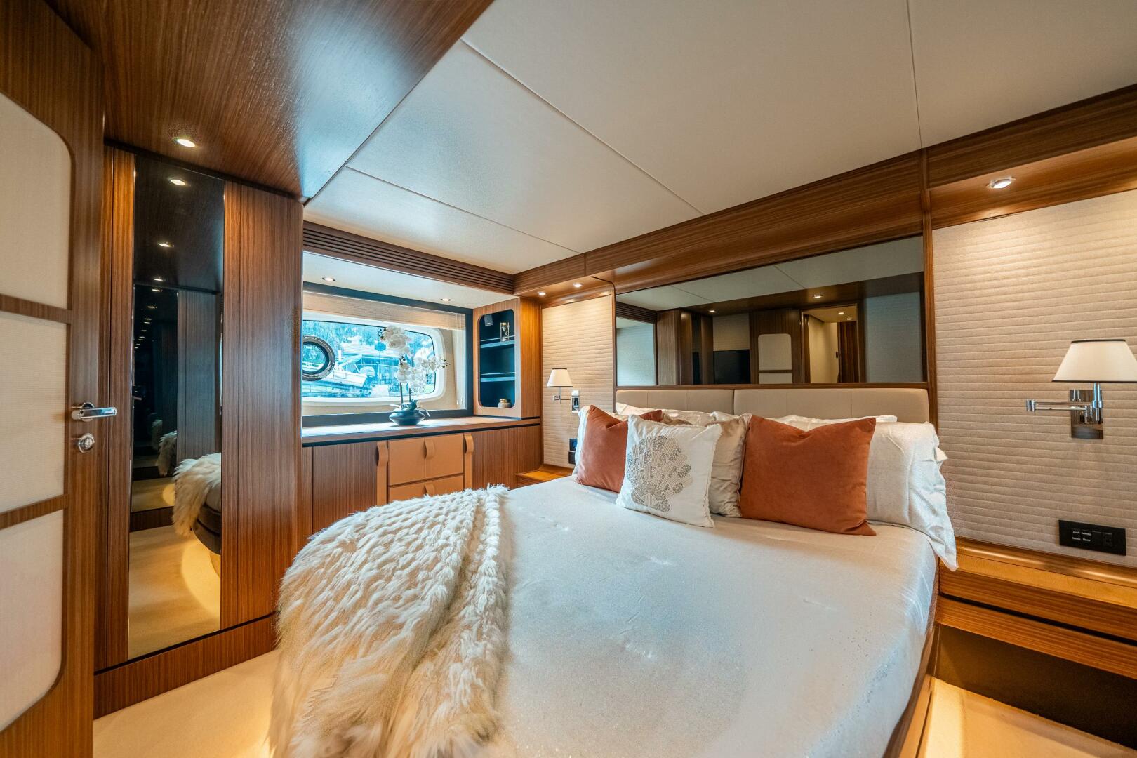 Slide: The Image of Azimut Magellano 66 2018 - 29
