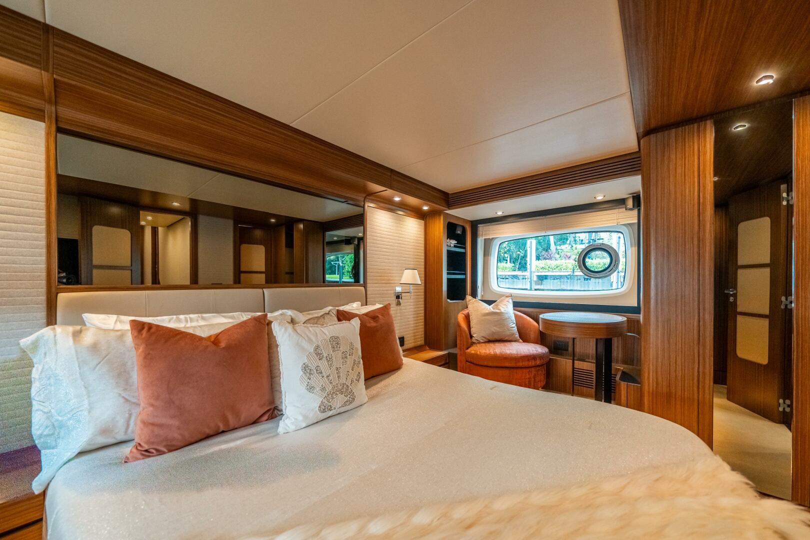 Slide: The Image of Azimut Magellano 66 2018 - 30