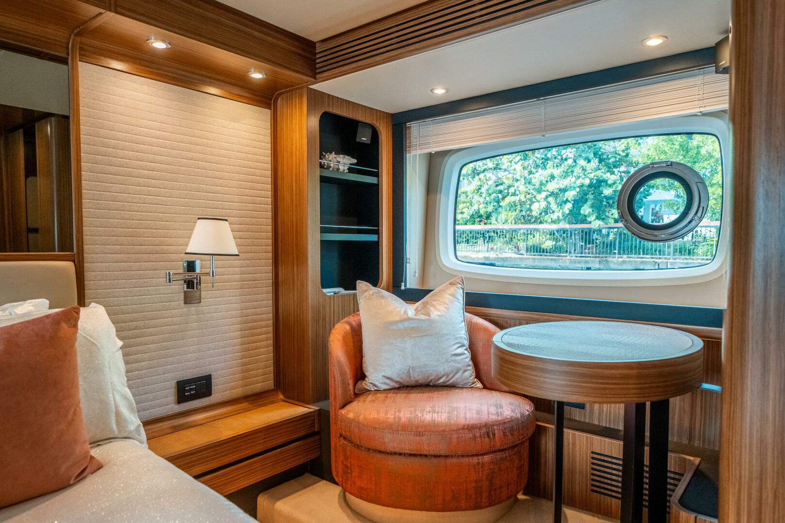 Slide: The Image of Azimut Magellano 66 2018 - 32