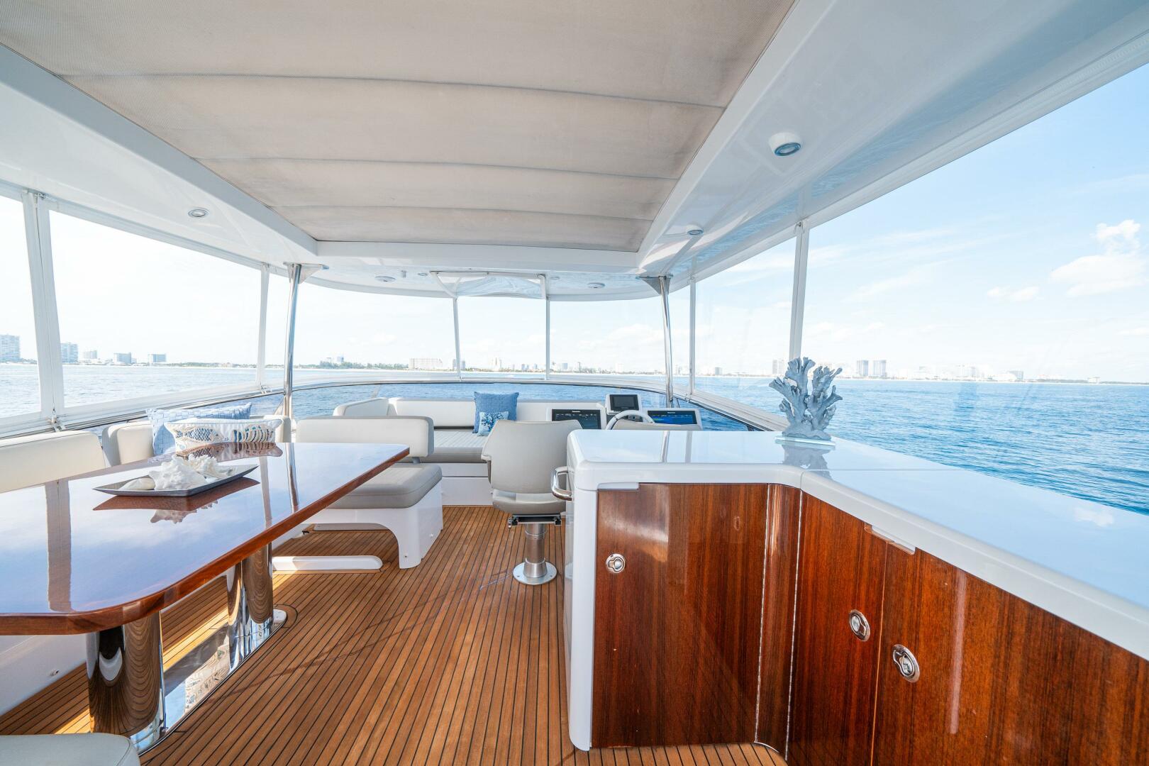 Slide: The Image of Azimut Magellano 66 2018 - 47