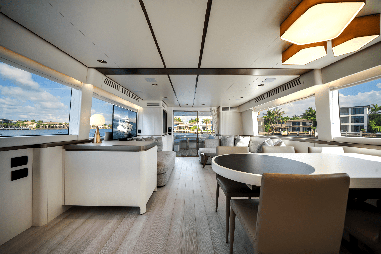 Slide: The Image of Azimut Magellano 66 2024 - 15